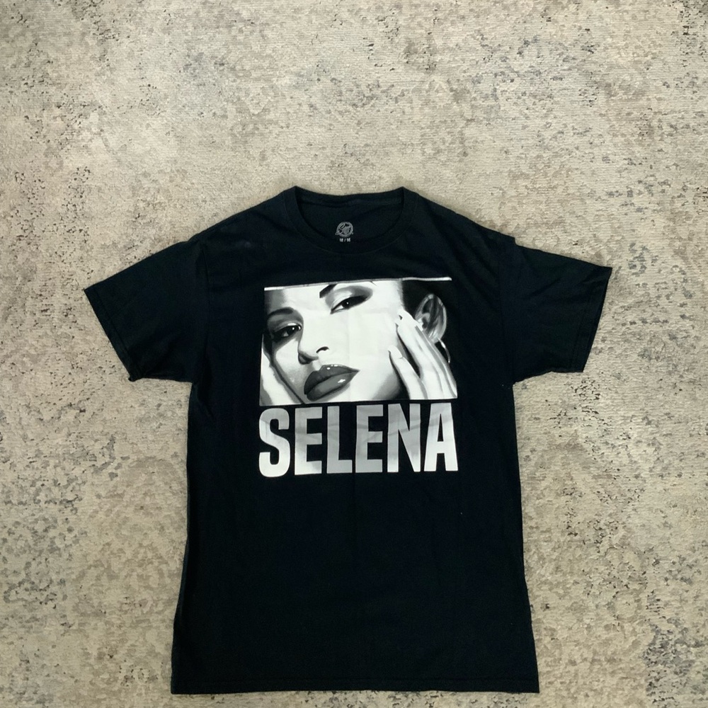 Selena Black Graphic T-Shirt